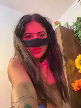 V-Hot-Sweti live sex cam