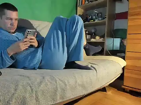 viraglaci18@xh live sex cam