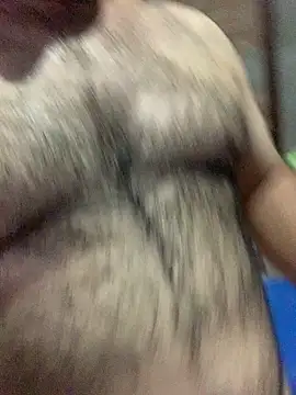 EmilianoGt live sex cam