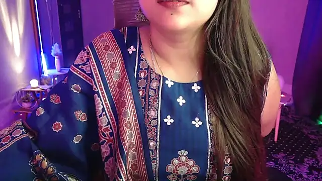 Mitikaa live sex cam