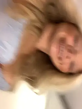 Bellablows live sex cam