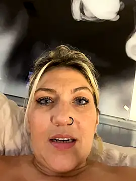 LittleMissEeve live sex cam