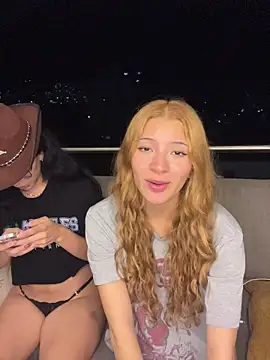PussyLoversShow live sex cam