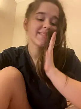 HornyGirlH live sex cam