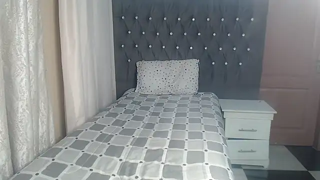 Blue_Ivy2 live sex cam