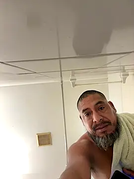julio_p live sex cam
