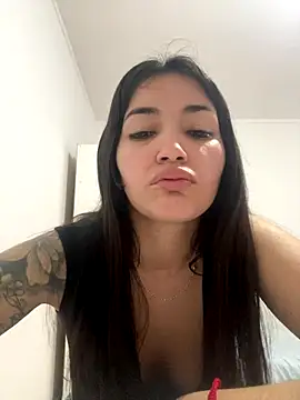 KarenG2025 live sex cam