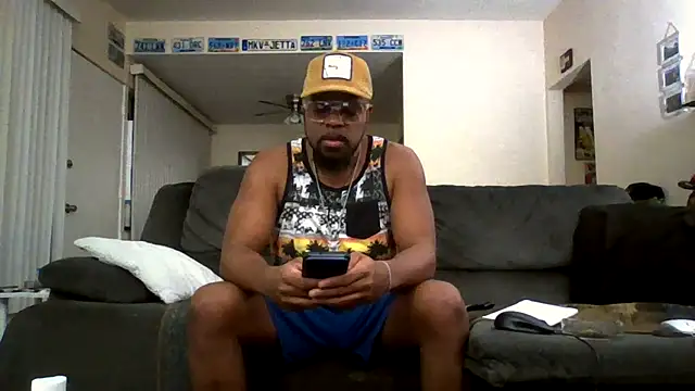 PRETTY_FLY_4aBiGUY live sex cam