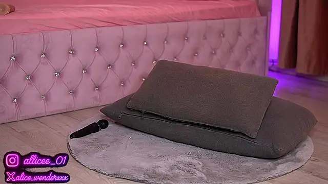 VanessaSimon live sex cam
