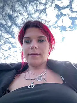 RiriRoseey live sex cam