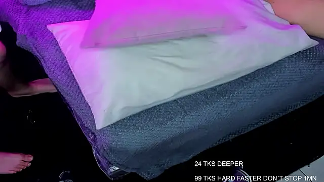 EmilyPacho_ live sex cam