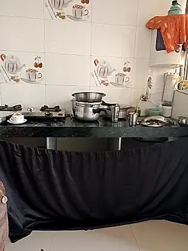 kaamuk_shweta live sex cam