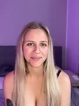 lunawolf21 live sex cam
