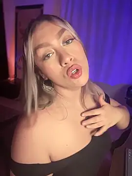 Im_sophiie live sex cam