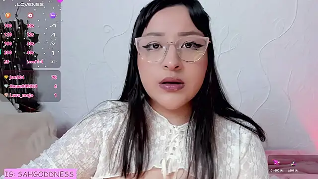 sara__lynn live sex cam