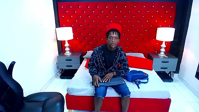 SkylerBigxxx live sex cam