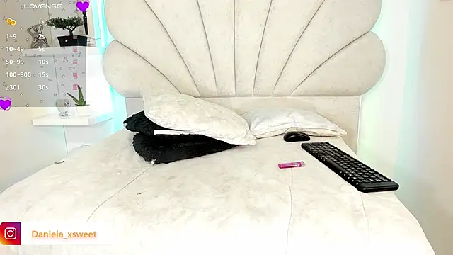 Danielaangelina live sex cam