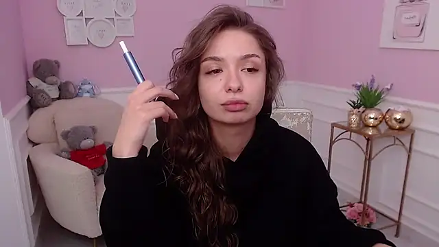 LucySkilar live sex cam
