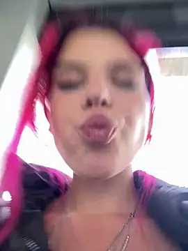 RiriRoseey live sex cam
