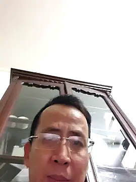 MaiHoang2k live sex cam
