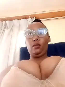 NippleMilkXx live sex cam