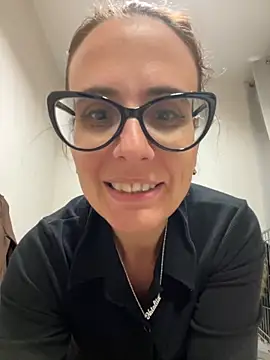 NataKitten live sex cam