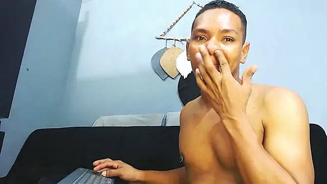 Grandeygruesa1 live sex cam