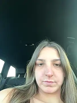 DoriDeluxe66 live sex cam