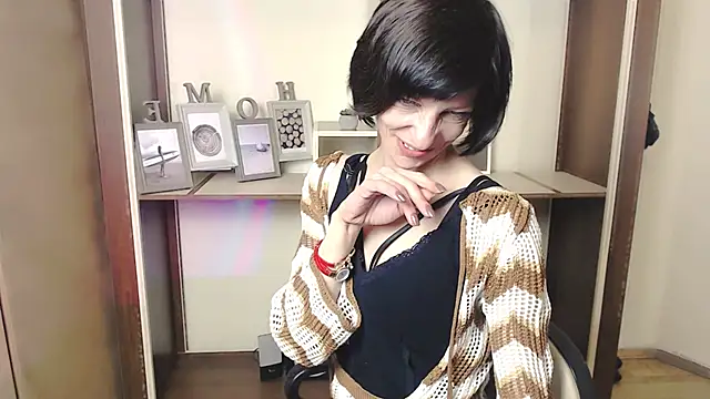 _AngeliaFlow_ live sex cam