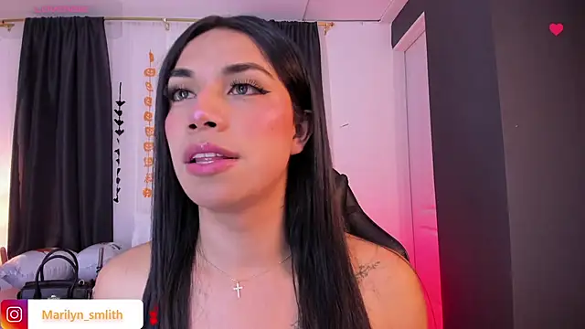 MarilynSmIith live sex cam
