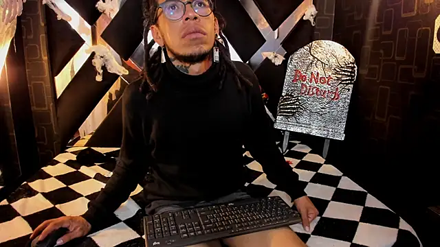 Alien_high live sex cam