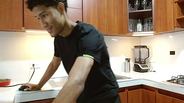 Masterikee live sex cam