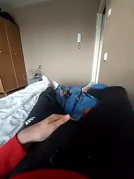 MlodyDres live sex cam