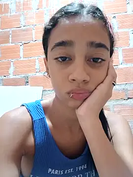 Zoe_Sweett18 live sex cam