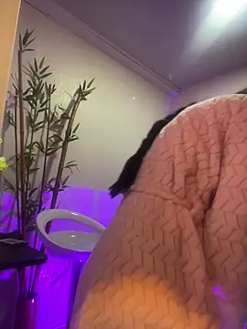 Daphnee-x live sex cam