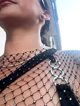 Ninabigtitied live sex cam