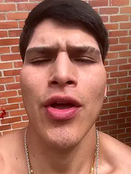 MaxxxSteil live sex cam