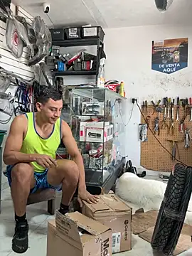 Paul22cm- live sex cam