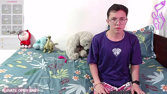 Tina_4_Charlie live sex cam