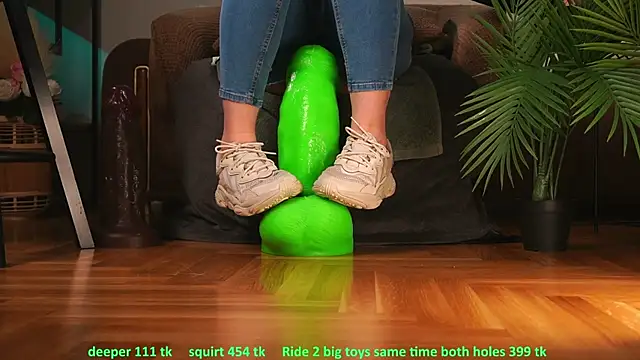 Kisakis live sex cam