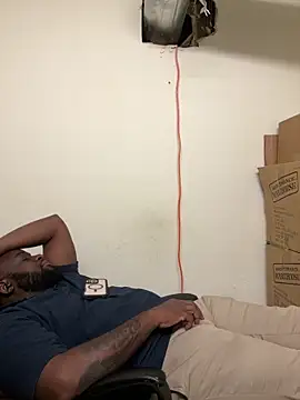 africandickxxl live sex cam