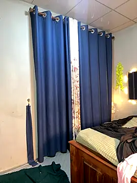 Cinderella-98 live sex cam