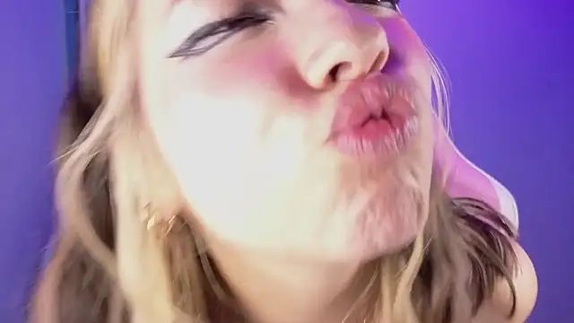 EmilyMiller_ live sex cam