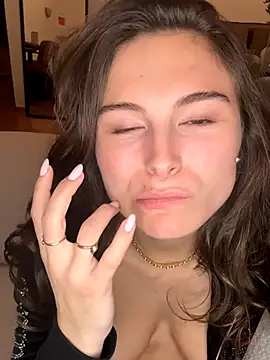 SophiiaStarr live sex cam