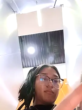 -VICKKY live sex cam
