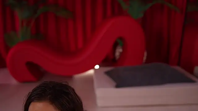 KittyCaitlin live sex cam