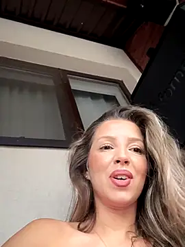 SoniaDeviis live sex cam