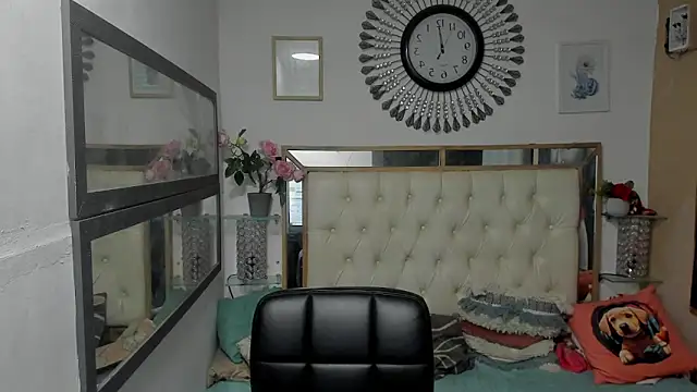 heiker_ live sex cam