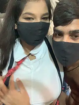hottiess69 live sex cam