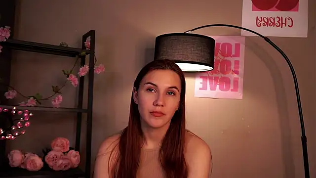 DanetteGutta live sex cam